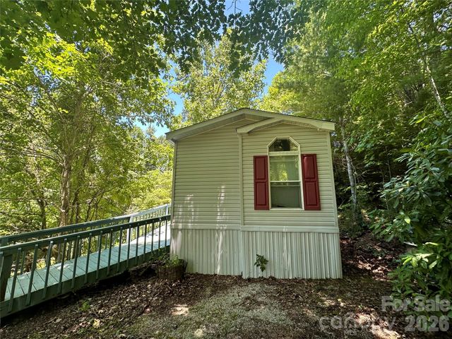 572 Blue Ridge Gem Stone Road, Spruce Pine, NC 28777