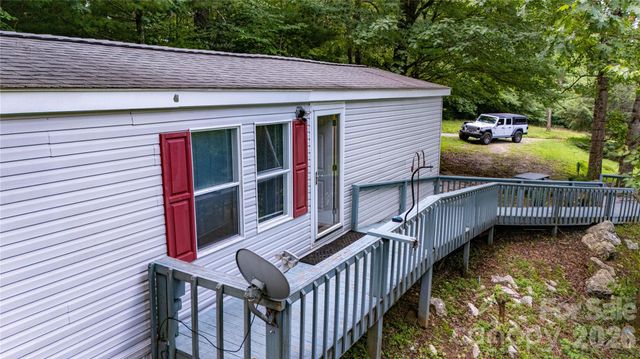572 Blue Ridge Gem Stone Road, Spruce Pine, NC 28777