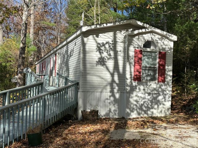 572 Blue Ridge Gem Stone Road, Spruce Pine, NC 28777
