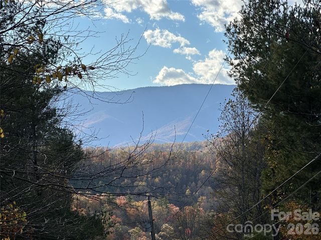 572 Blue Ridge Gem Stone Road, Spruce Pine, NC 28777