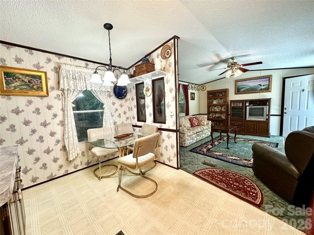 572 Blue Ridge Gem Stone Road, Spruce Pine, NC 28777