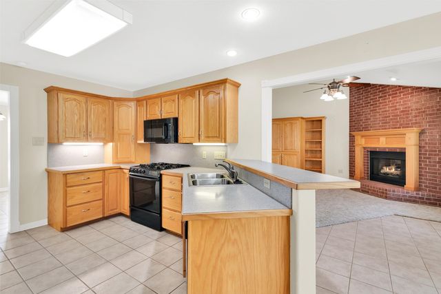 199 Chaparral Estates Drive, Denison, TX 75021