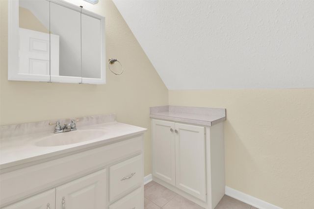 199 Chaparral Estates Drive, Denison, TX 75021