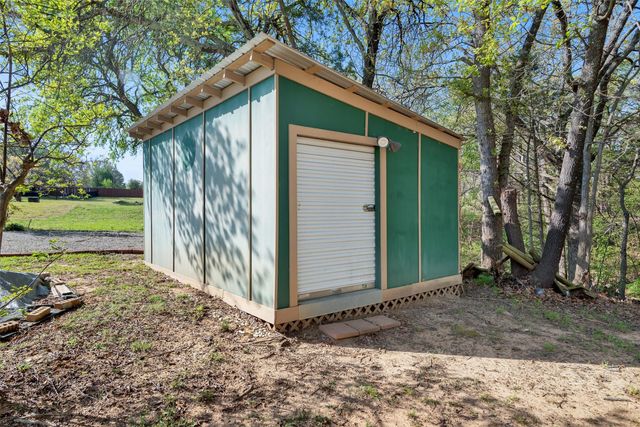 199 Chaparral Estates Drive, Denison, TX 75021