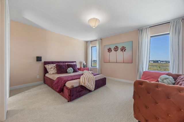 6837 Sunrise Point, Horace, ND 58047