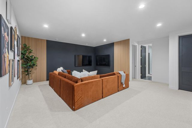 6837 Sunrise Point, Horace, ND 58047