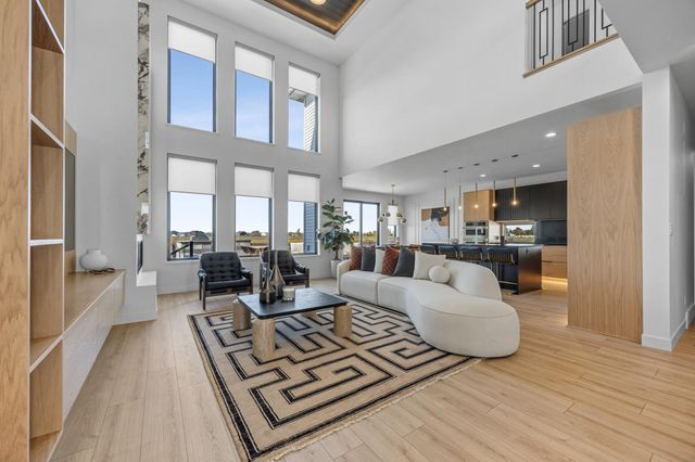 6837 Sunrise Point, Horace, ND 58047