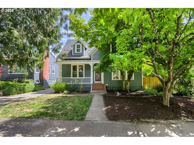904 Se 70TH Ave, Portland, OR 97215