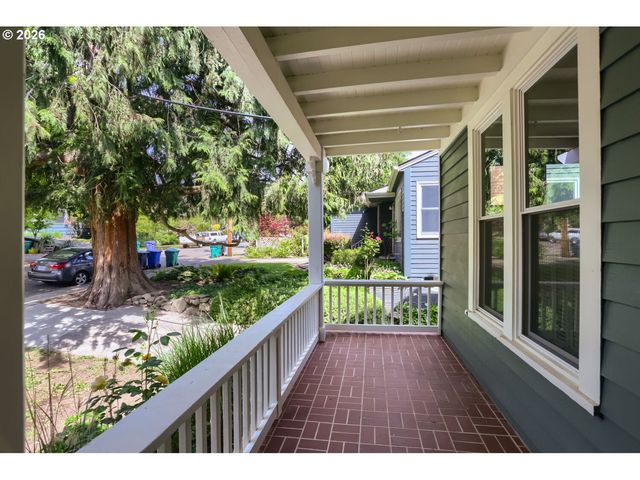 904 Se 70TH Ave, Portland, OR 97215