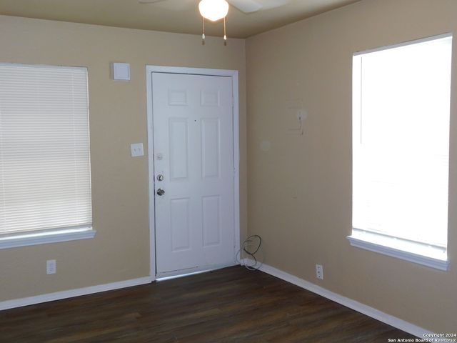 9017 GARNETT AVE, San Antonio, TX 78221
