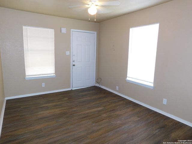 9017 GARNETT AVE, San Antonio, TX 78221