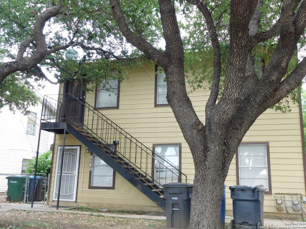 9017 GARNETT AVE, San Antonio, TX 78221