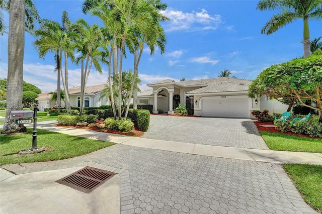 10828 NW 5th St, Plantation, FL 33324