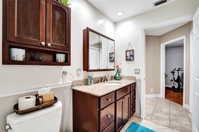 10828 NW 5th St, Plantation, FL 33324
