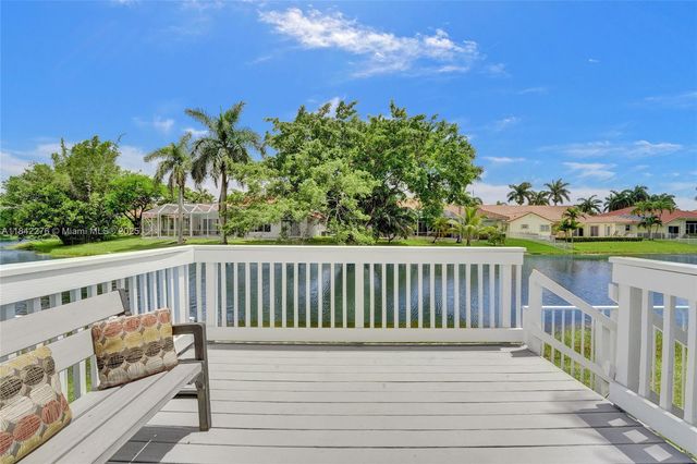 10828 NW 5th St, Plantation, FL 33324