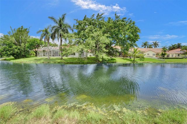 10828 NW 5th St, Plantation, FL 33324