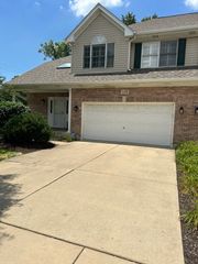 1N008 MISSION Court, Winfield, IL 60190