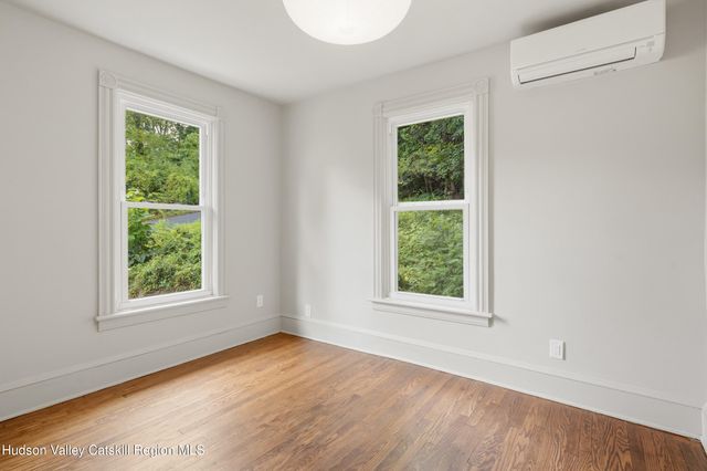 31 Stuyvesant Street, Kingston, NY 12401