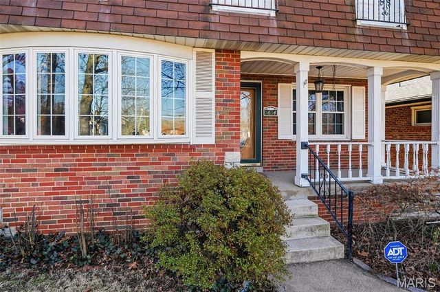 5654 Leona Street, St Louis, MO 63116