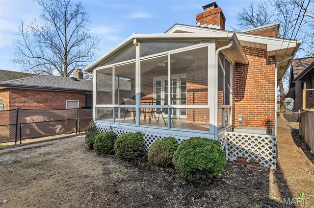 5654 Leona Street, St Louis, MO 63116