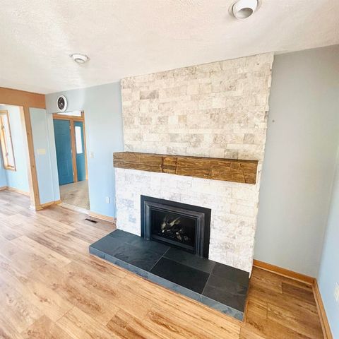 141 Bay Shore Drive, Bay City, MI 48706