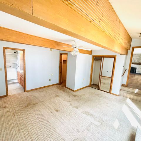 141 Bay Shore Drive, Bay City, MI 48706