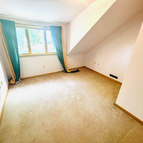 141 Bay Shore Drive, Bay City, MI 48706