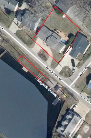 141 Bay Shore Drive, Bay City, MI 48706