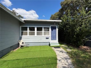 543 13TH AVENUE S 1/2, St Petersburg, FL 33713