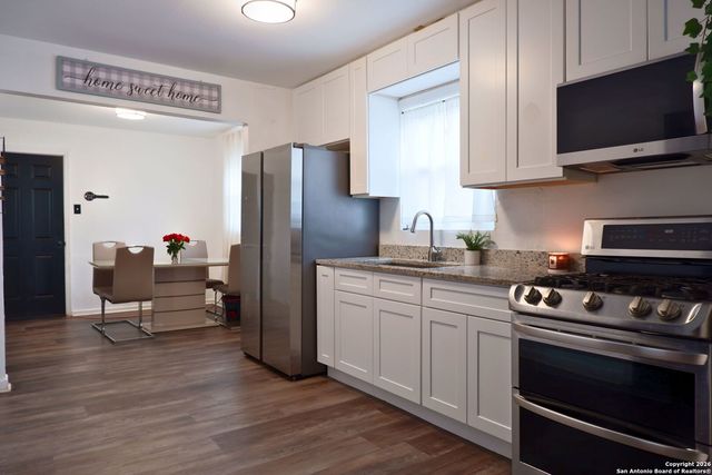 2902 christian, San Antonio, TX 78222