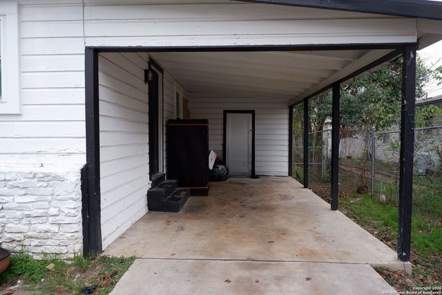 2902 christian, San Antonio, TX 78222