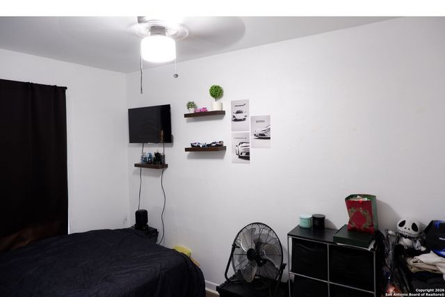 2902 christian, San Antonio, TX 78222