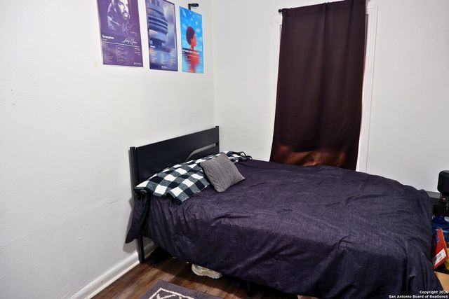 2902 christian, San Antonio, TX 78222