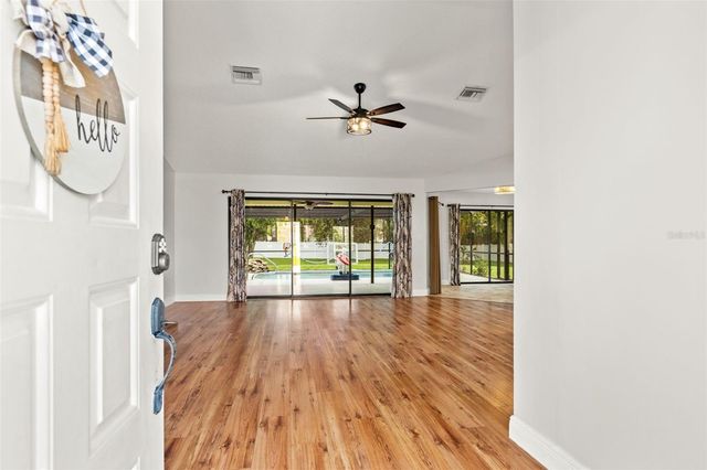 11201 RAINBOW WOODS LOOP, Spring Hill, FL 34609