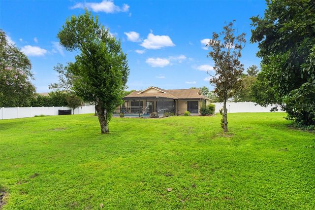 11201 RAINBOW WOODS LOOP, Spring Hill, FL 34609