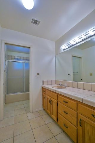 742 W Ellery Avenue, Clovis, CA 93612