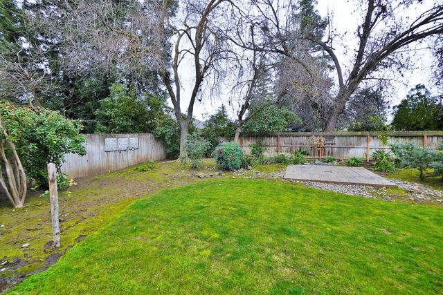 742 W Ellery Avenue, Clovis, CA 93612