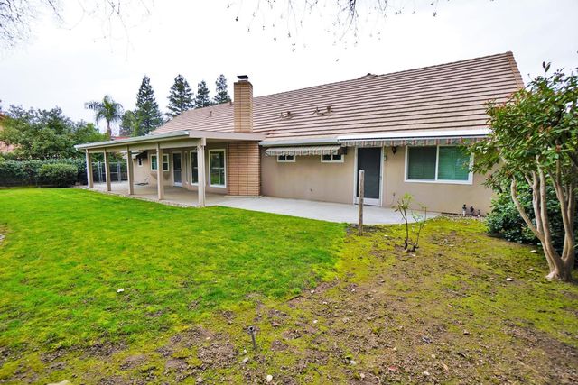 742 W Ellery Avenue, Clovis, CA 93612