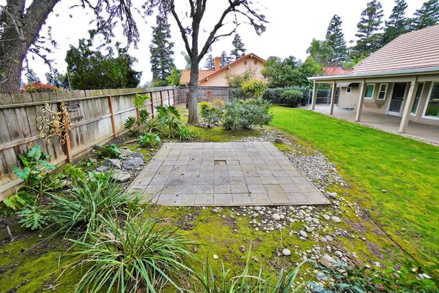 742 W Ellery Avenue, Clovis, CA 93612