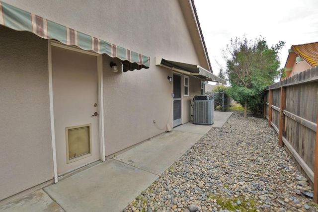 742 W Ellery Avenue, Clovis, CA 93612