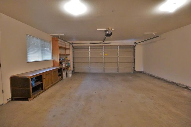 742 W Ellery Avenue, Clovis, CA 93612