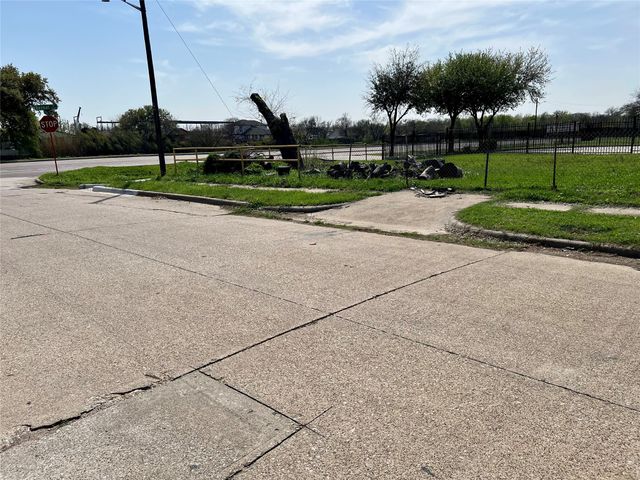 3327 Bernal Drive, Dallas, TX 75212