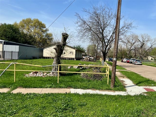 3327 Bernal Drive, Dallas, TX 75212