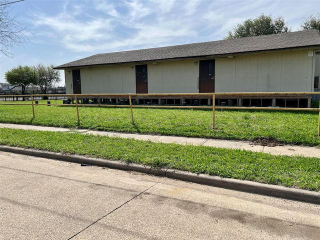 3327 Bernal Drive, Dallas, TX 75212