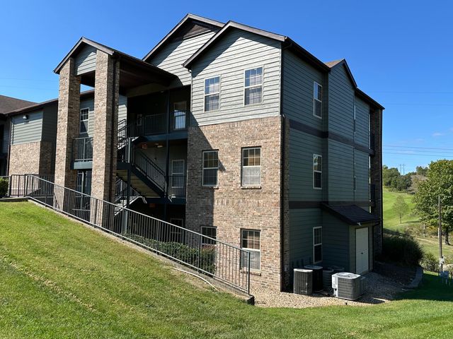 1001 Golf Drive 15, Branson West, MO 65737