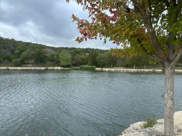 1001 Golf Drive 15, Branson West, MO 65737