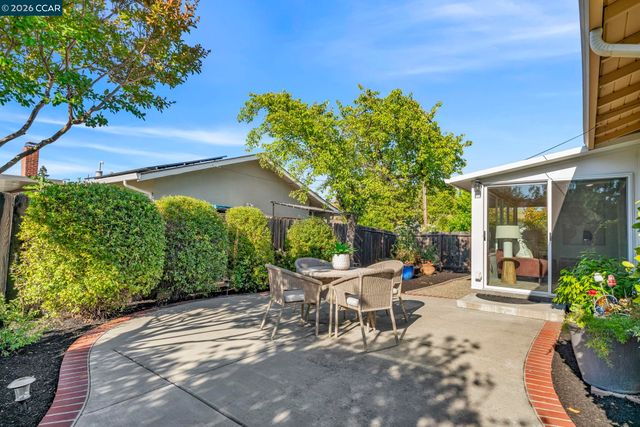 2 Craydon Ct, San Ramon, CA 94583