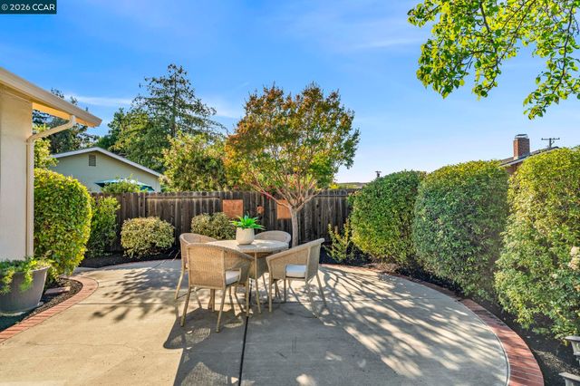 2 Craydon Ct, San Ramon, CA 94583