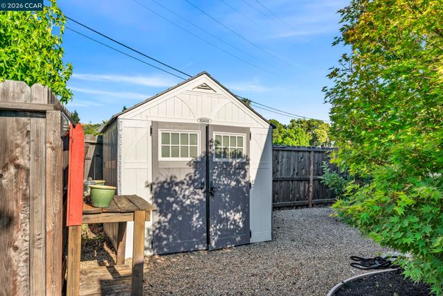 2 Craydon Ct, San Ramon, CA 94583