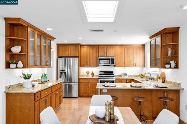 2 Craydon Ct, San Ramon, CA 94583
